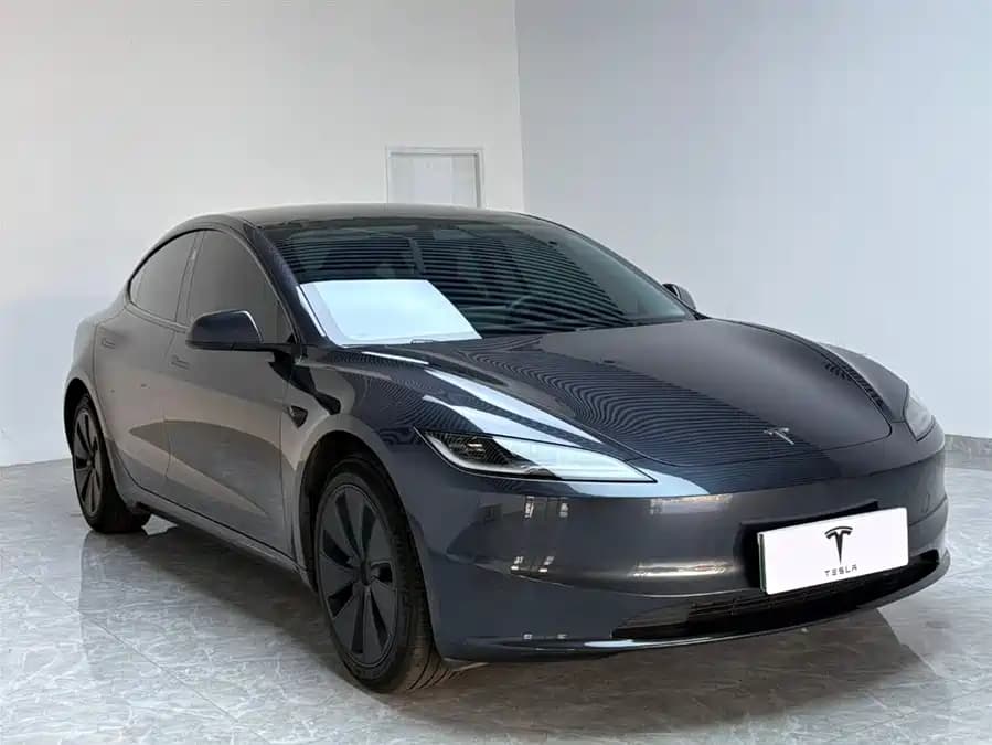 Tesla 3 2023