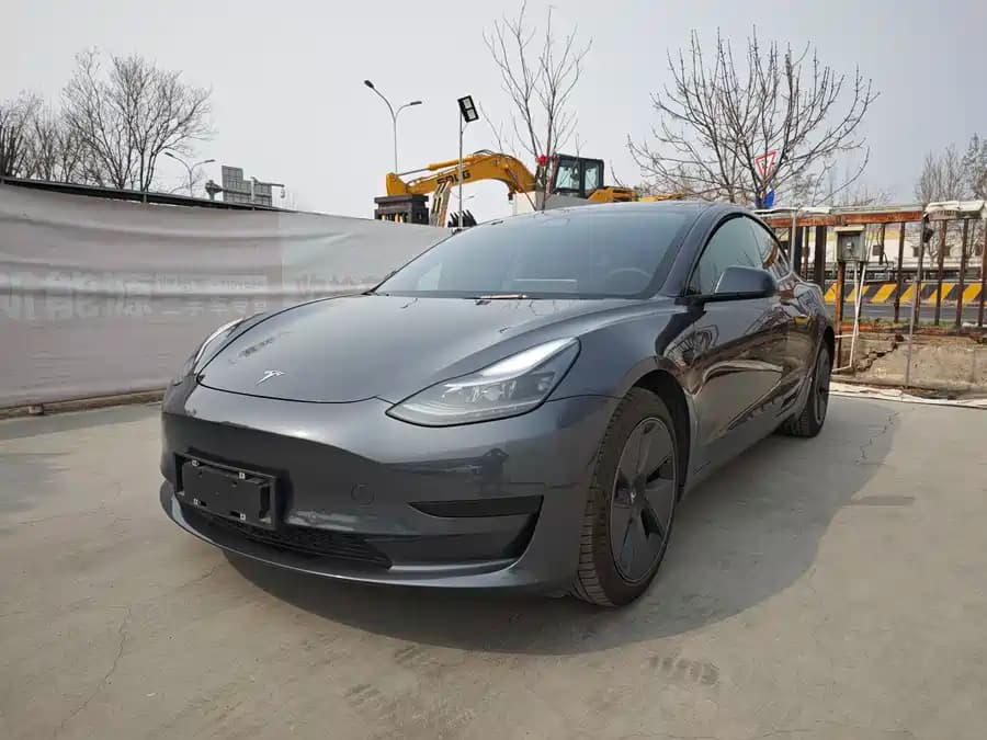 Tesla 3 2022