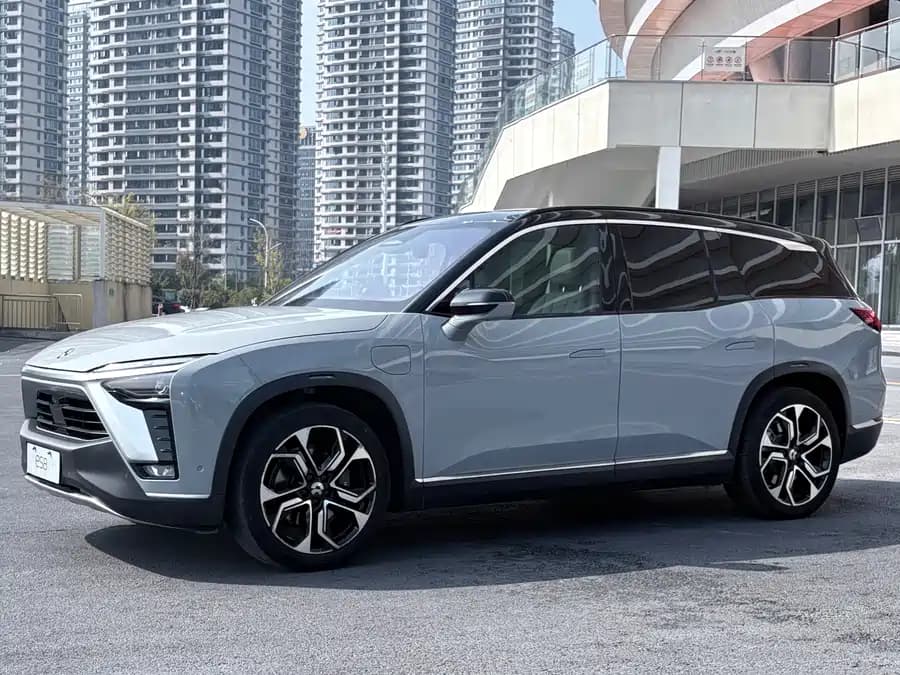 NIO ES8 2020