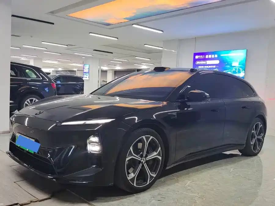 NIO ET5T