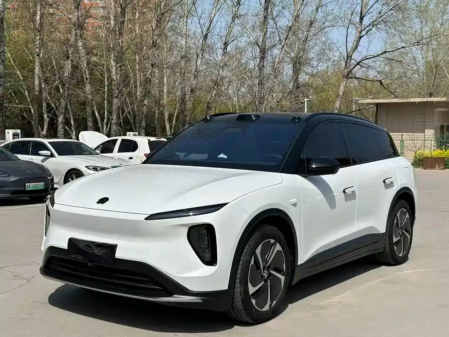 NIO ES6