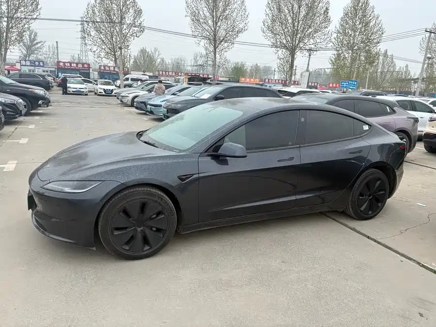 Tesla 3