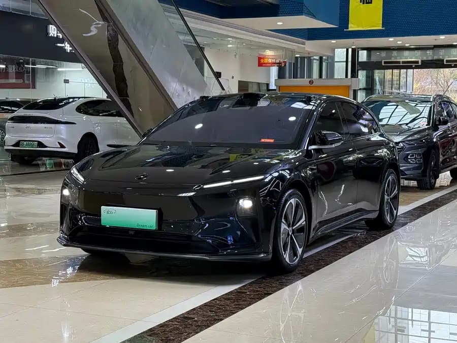 NIO ET5T 2024