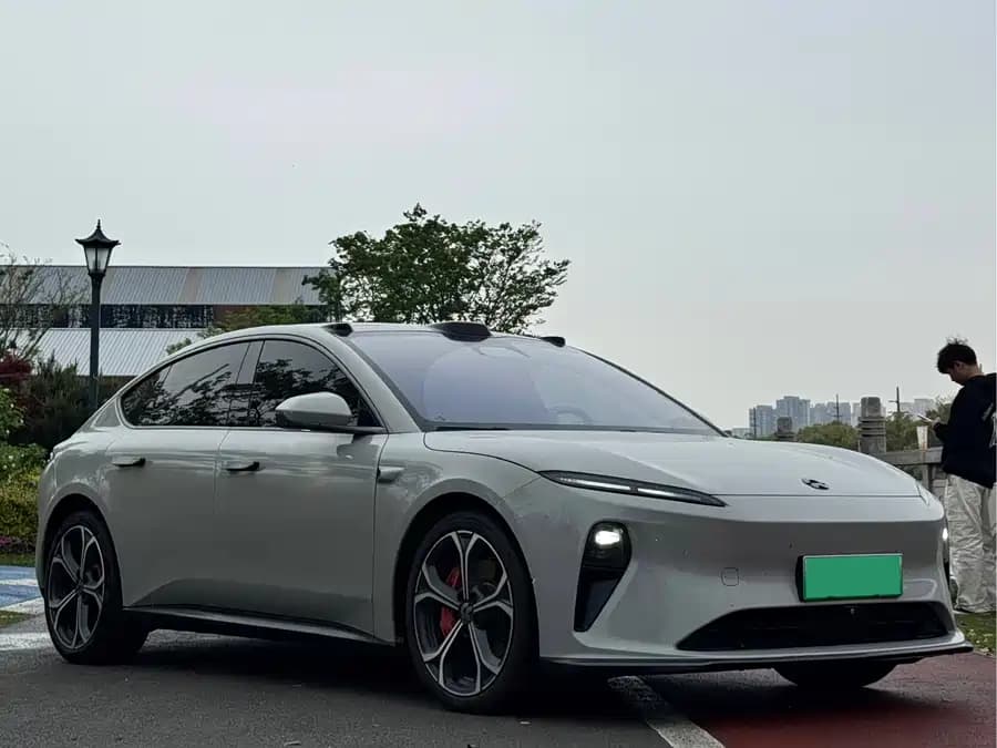 NIO ET5 2022