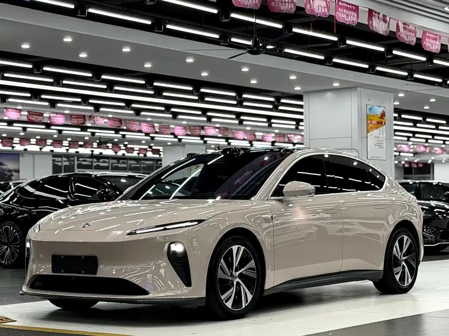 NIO ET5 2022