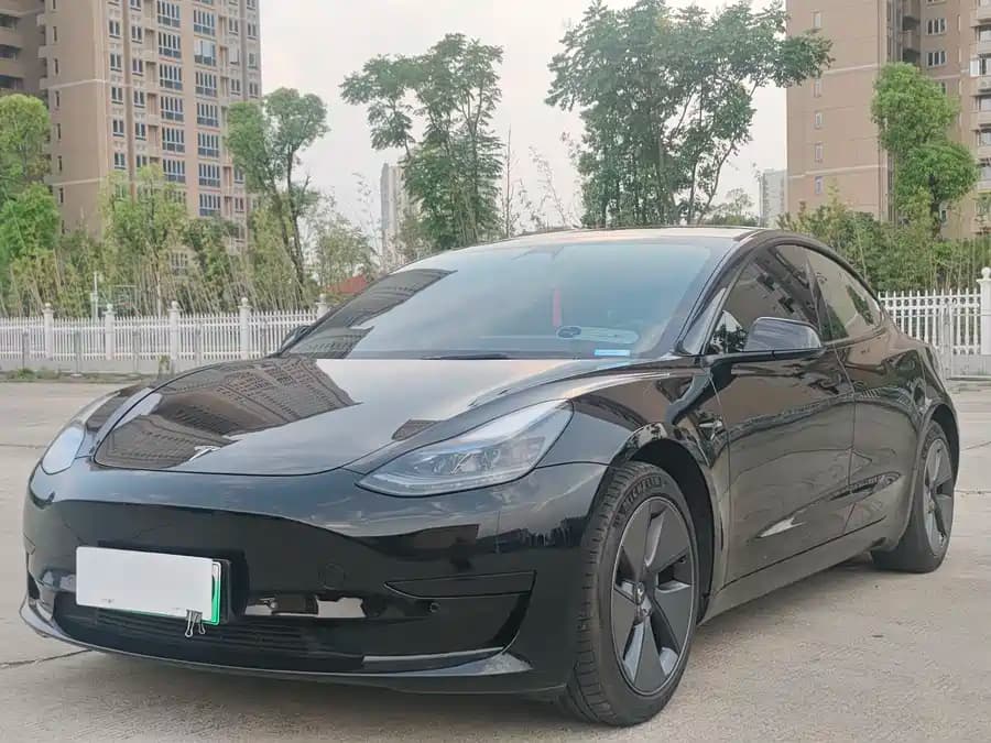 Tesla 3