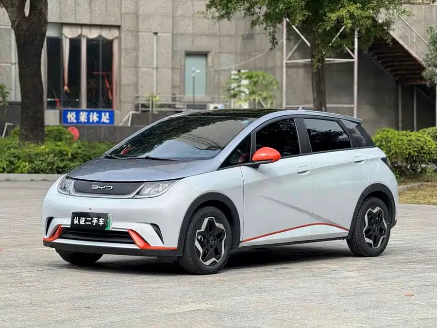 BYD Dolphin