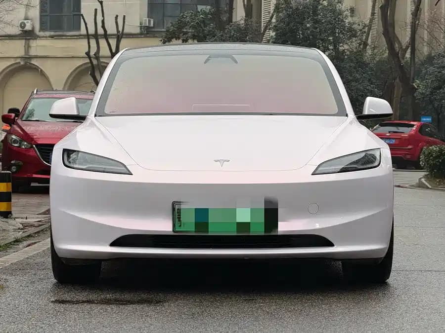 Tesla 3