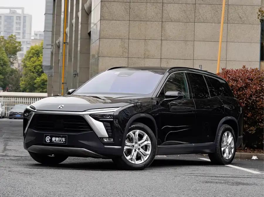 NIO ES8