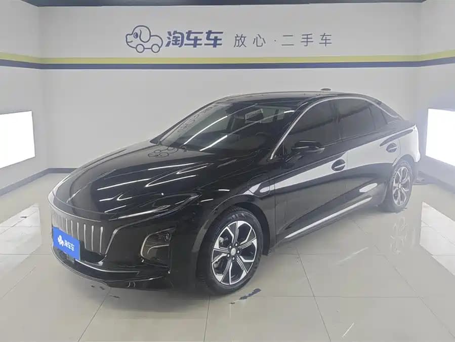 Hongqi E-QM5