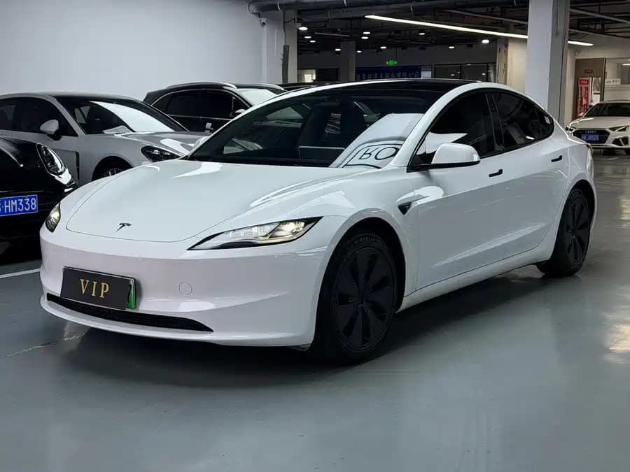 Tesla 3