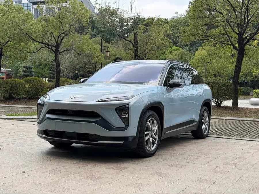 NIO ES6 2020
