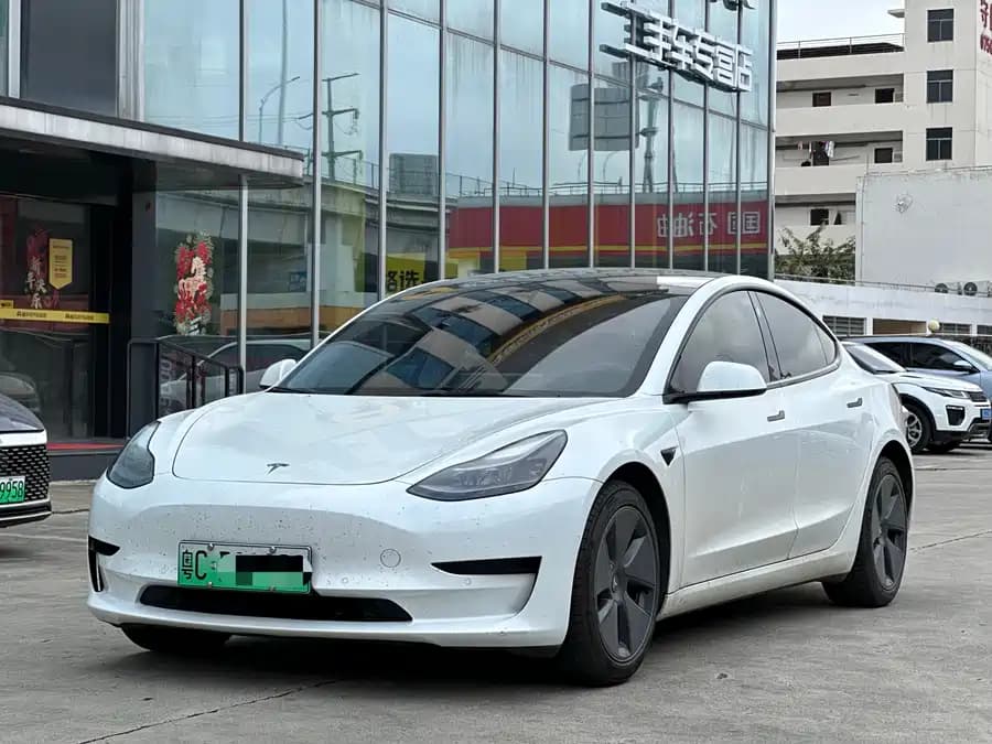Tesla 3