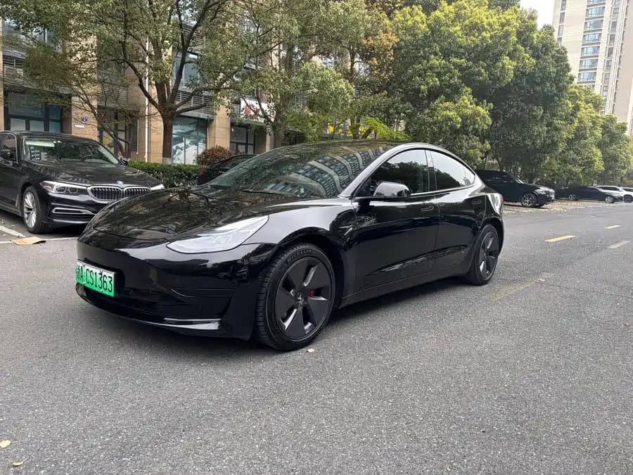Tesla 3