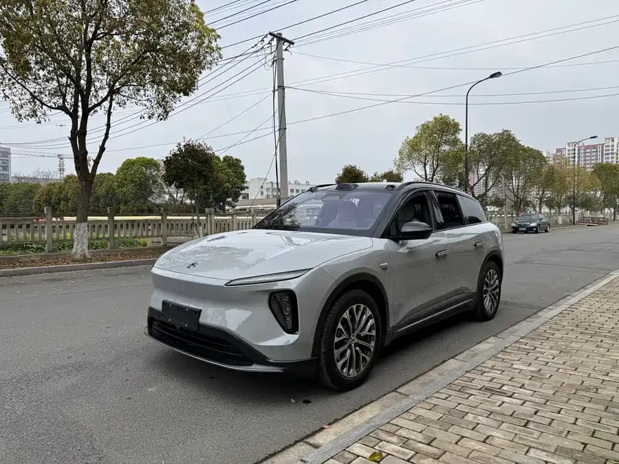 NIO ES6