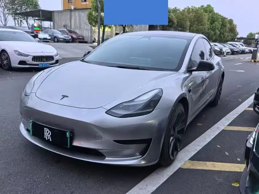 Tesla 3
