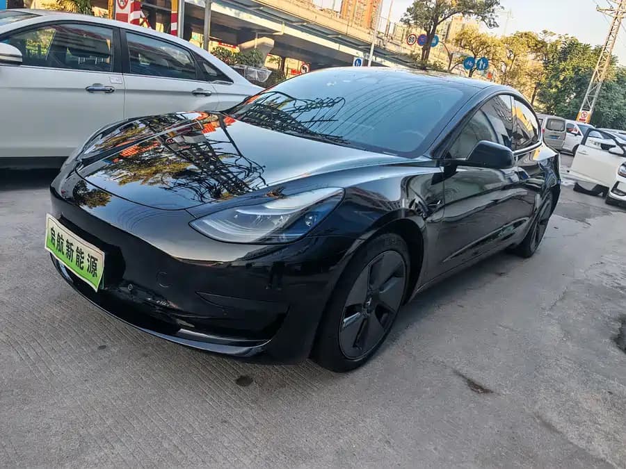 Tesla 3