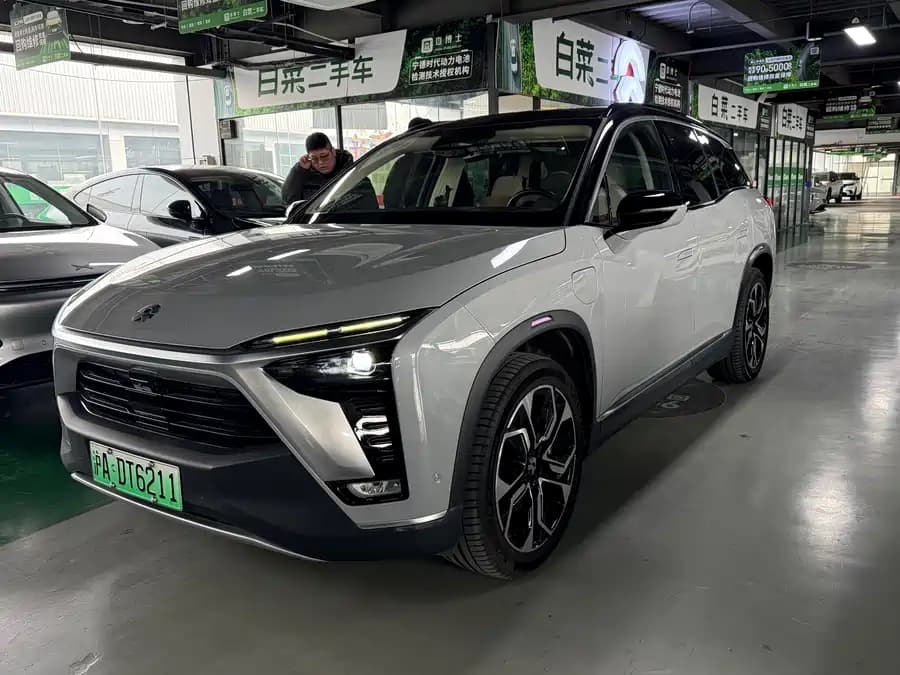 NIO ES8 2020