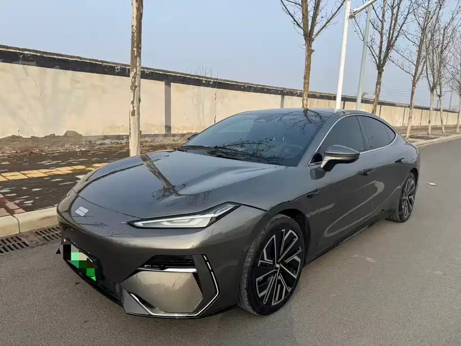 Geely Galaxy E8 2024