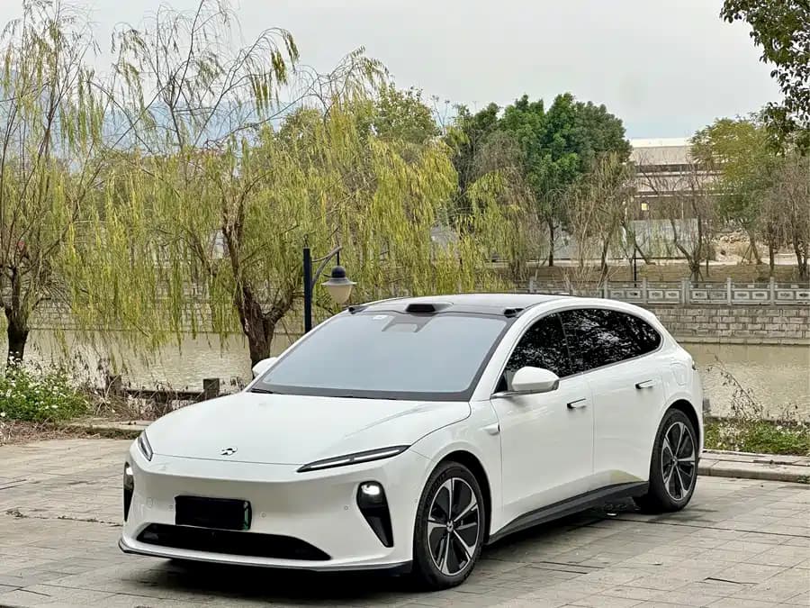 NIO ET5T 2023
