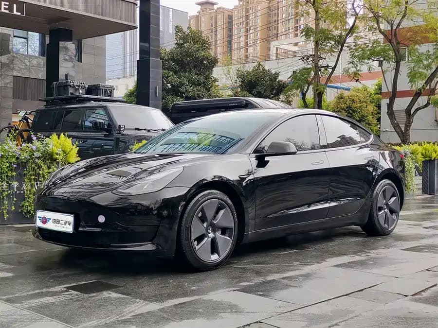 Tesla 3