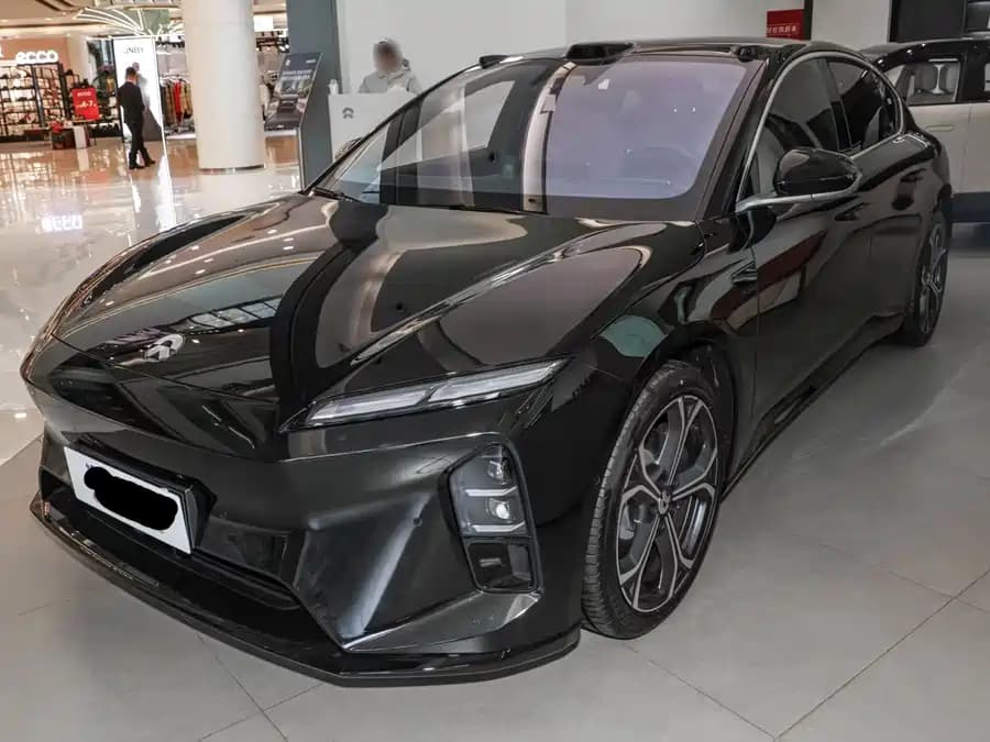 NIO ET5