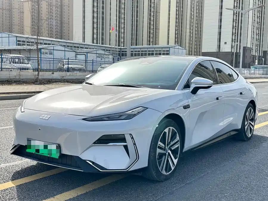 Geely Galaxy E8 2024