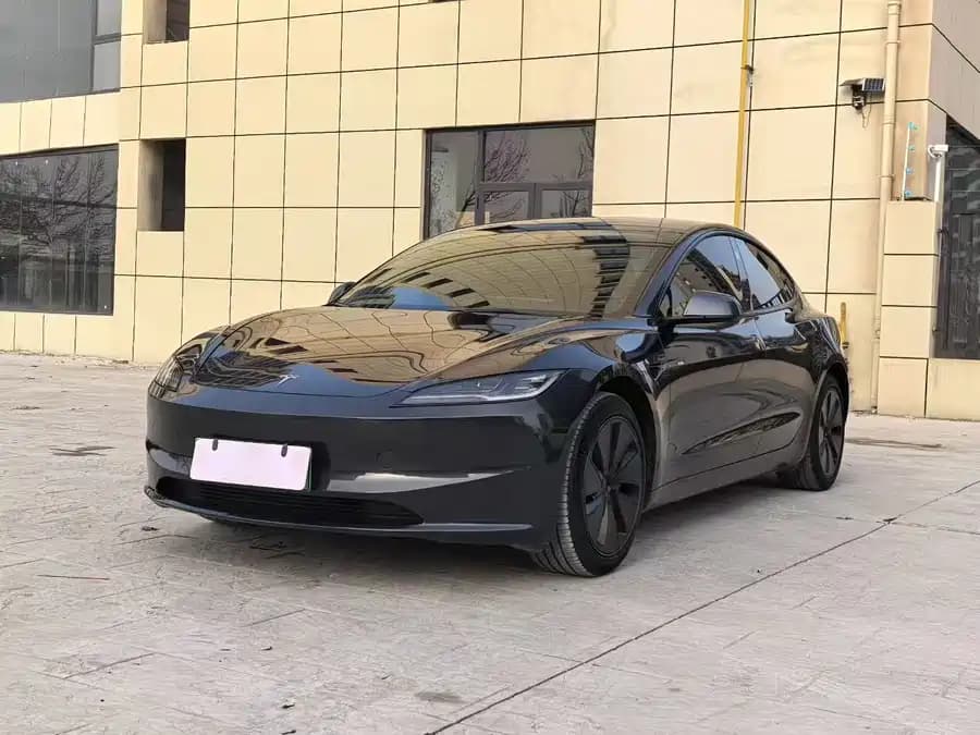 Tesla 3