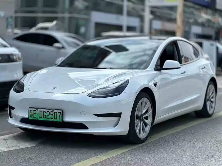 Tesla 3