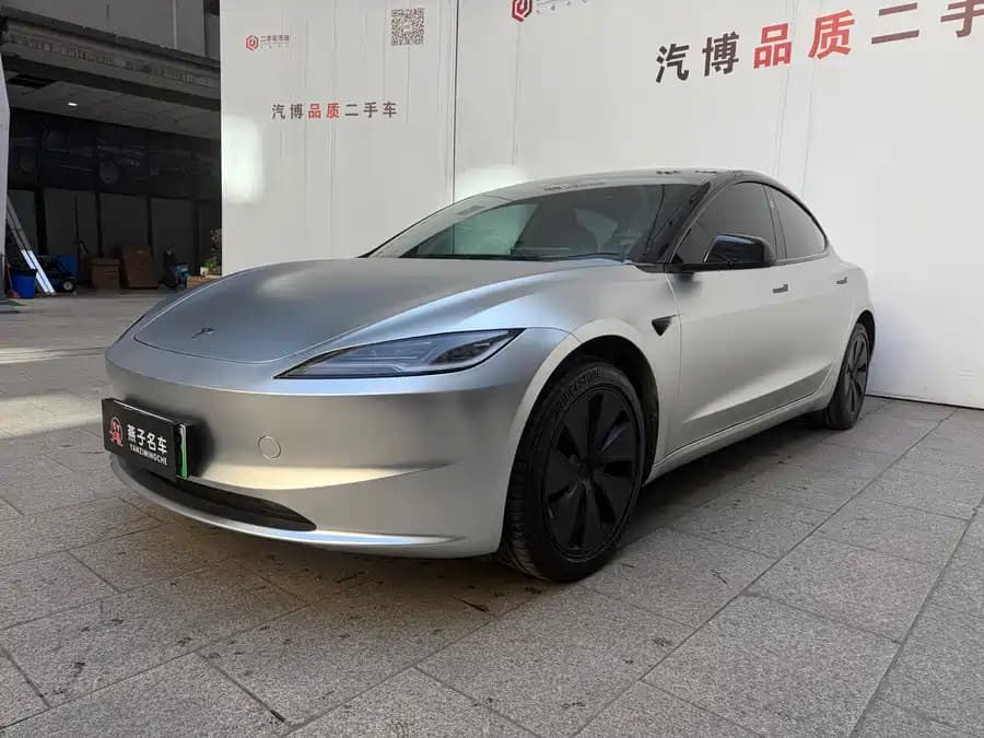Tesla 3 2025