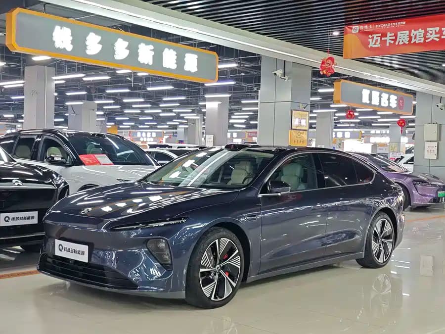 NIO ET7