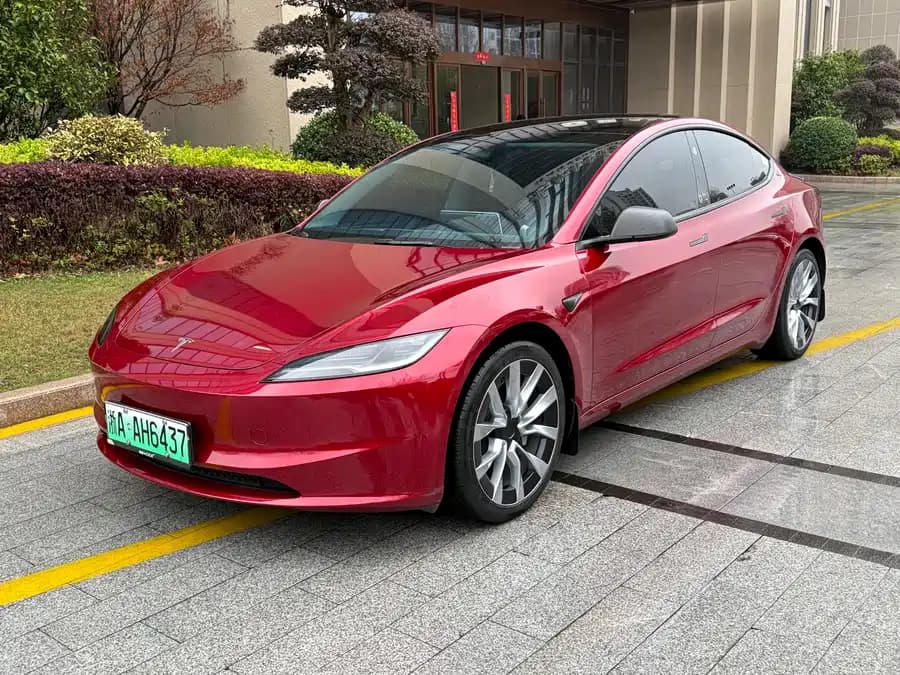 Tesla 3