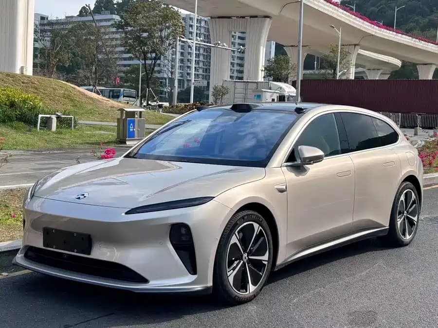 NIO ET5T