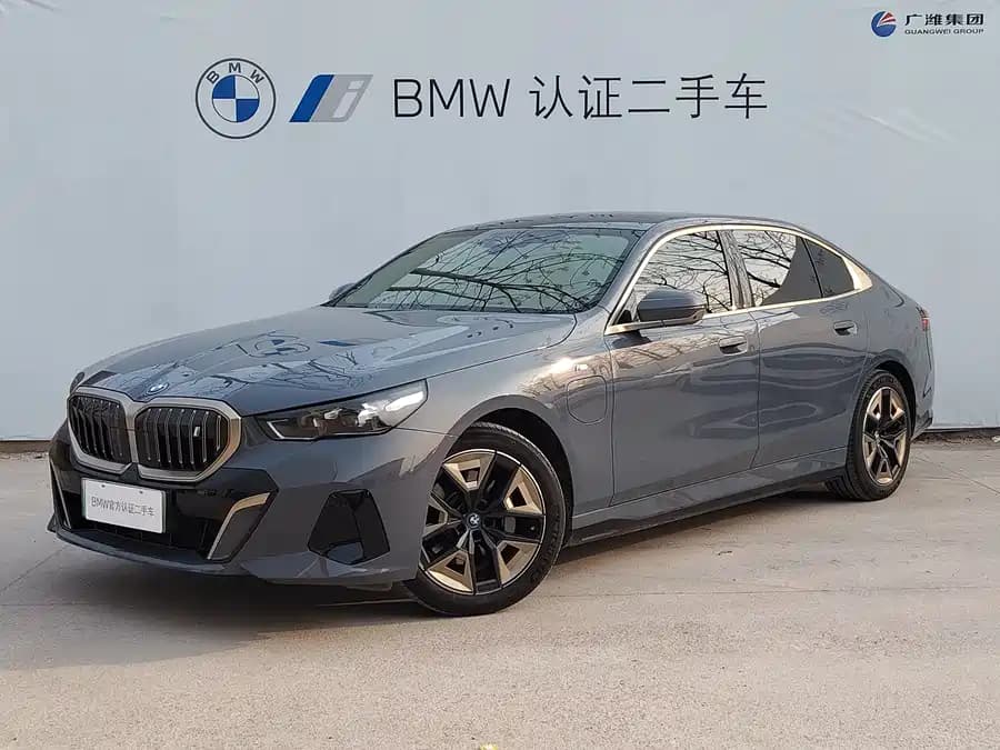 BMW i5