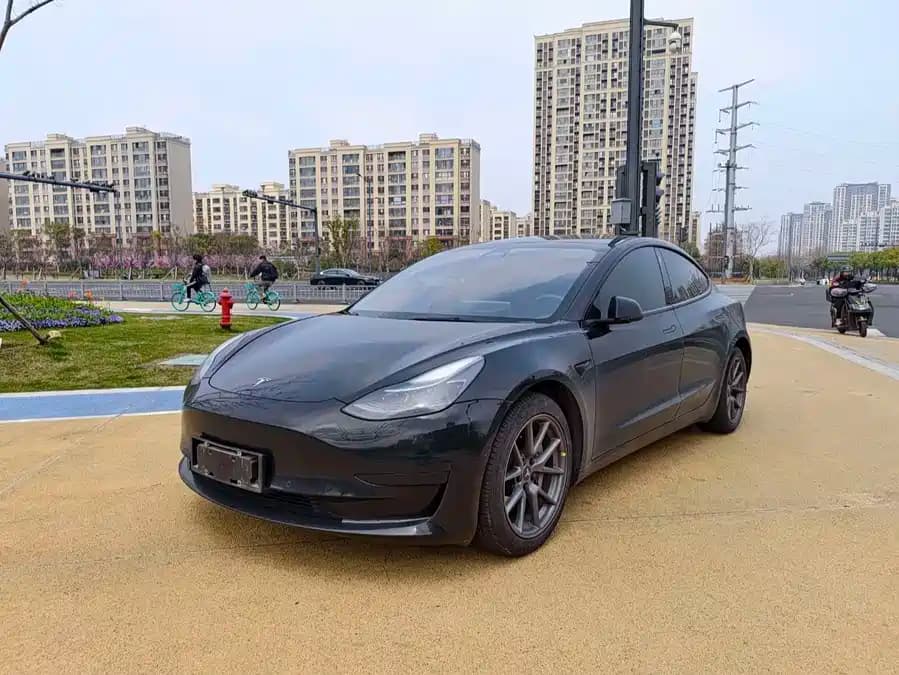 Tesla 3 2022