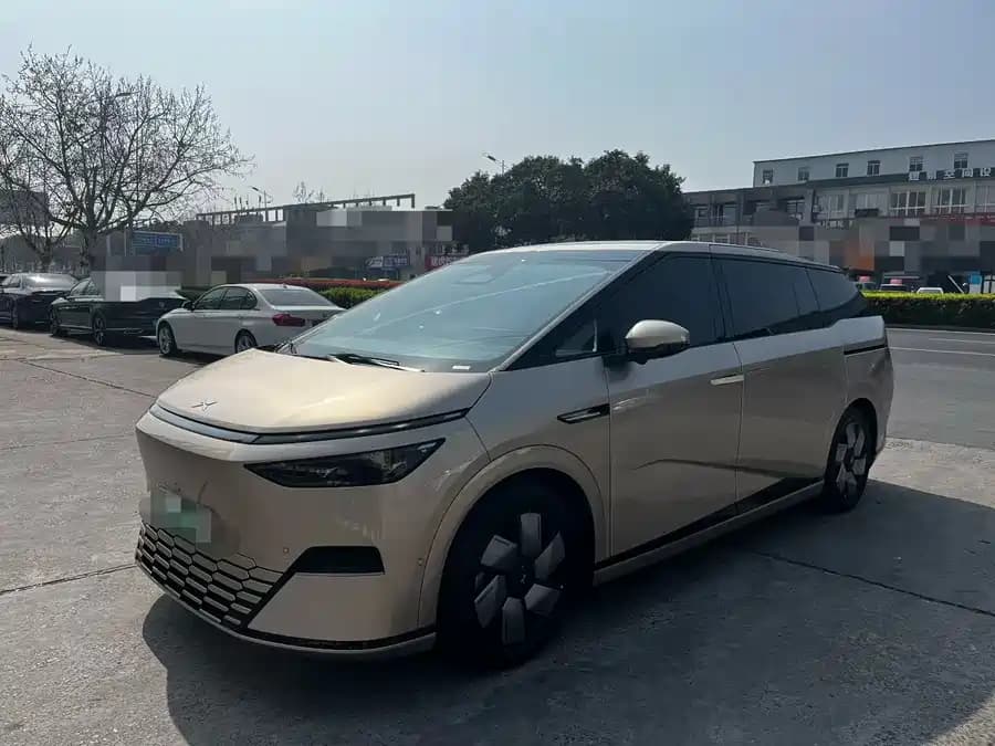 Xpeng X9 null — купить из Китая в Минск