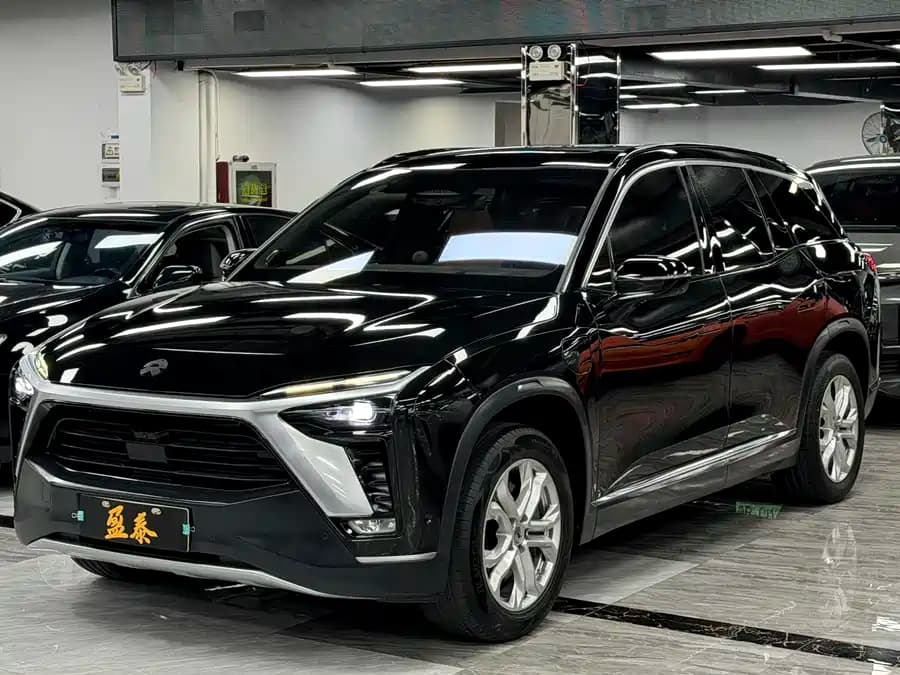 NIO ES8