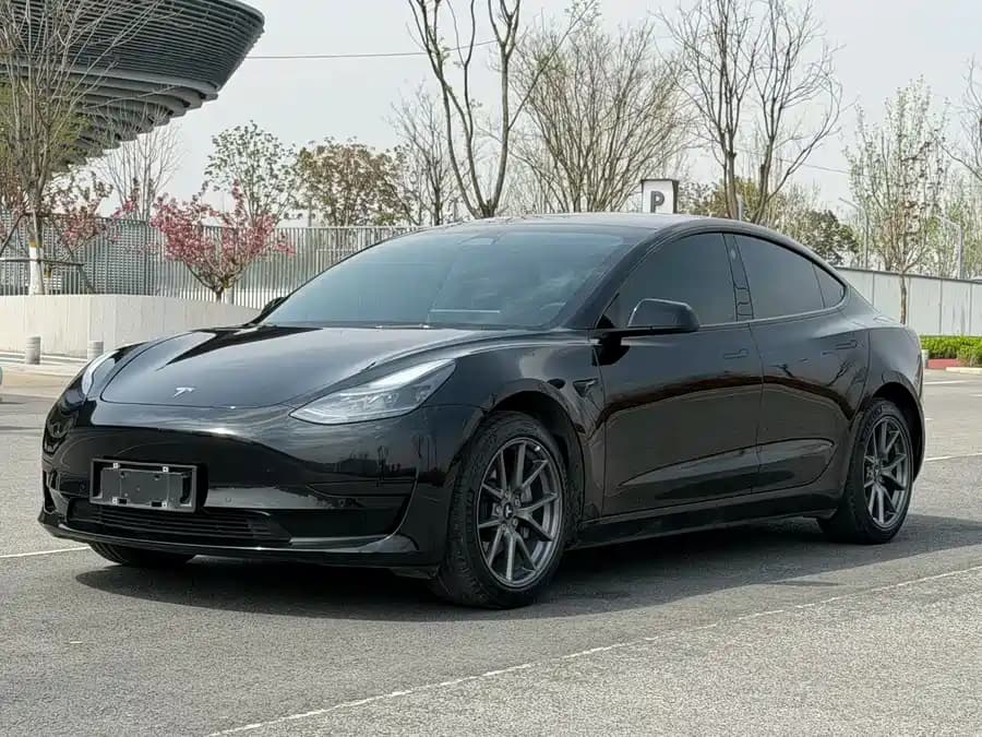 Tesla 3 2022