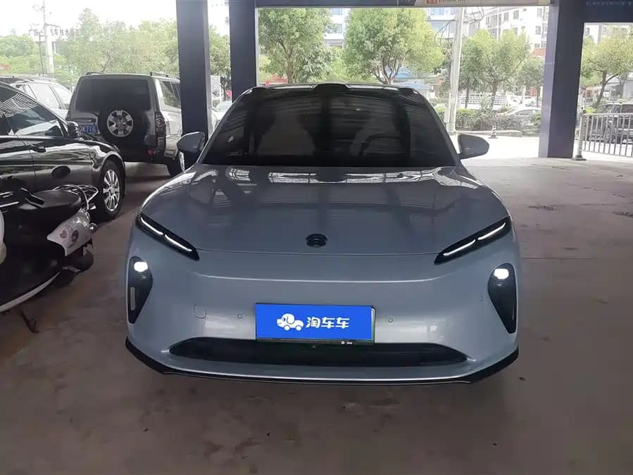 NIO ET5 2022