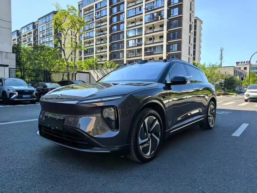 NIO ES6