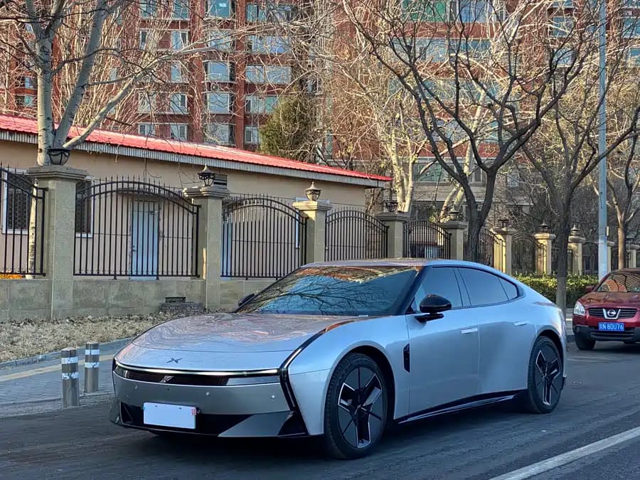 Xpeng P7