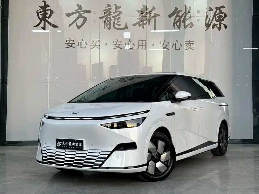 Xpeng X9