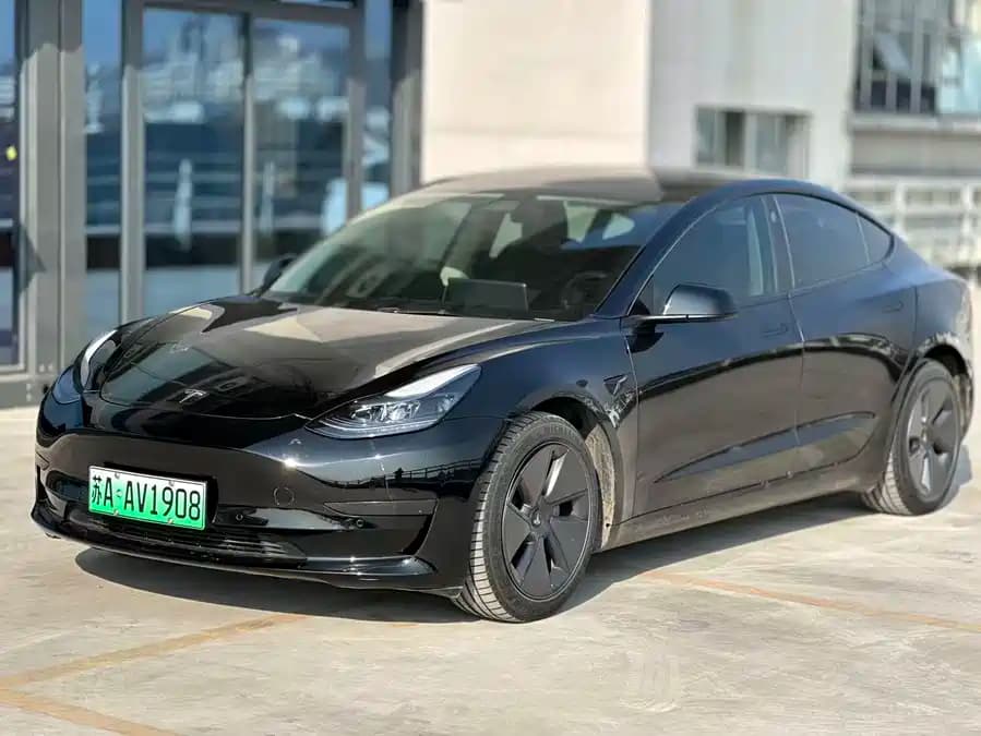 Tesla 3