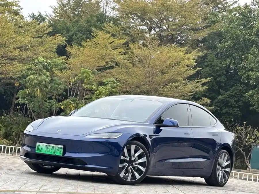 Tesla 3