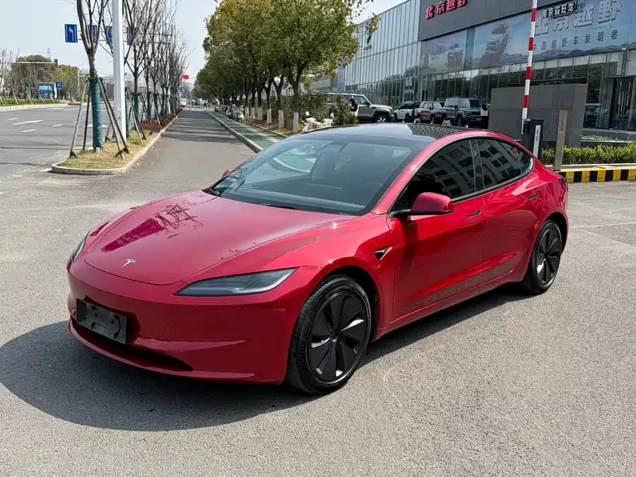 Tesla 3