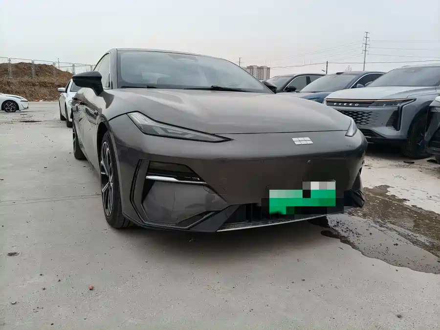 Geely Galaxy E8 2025