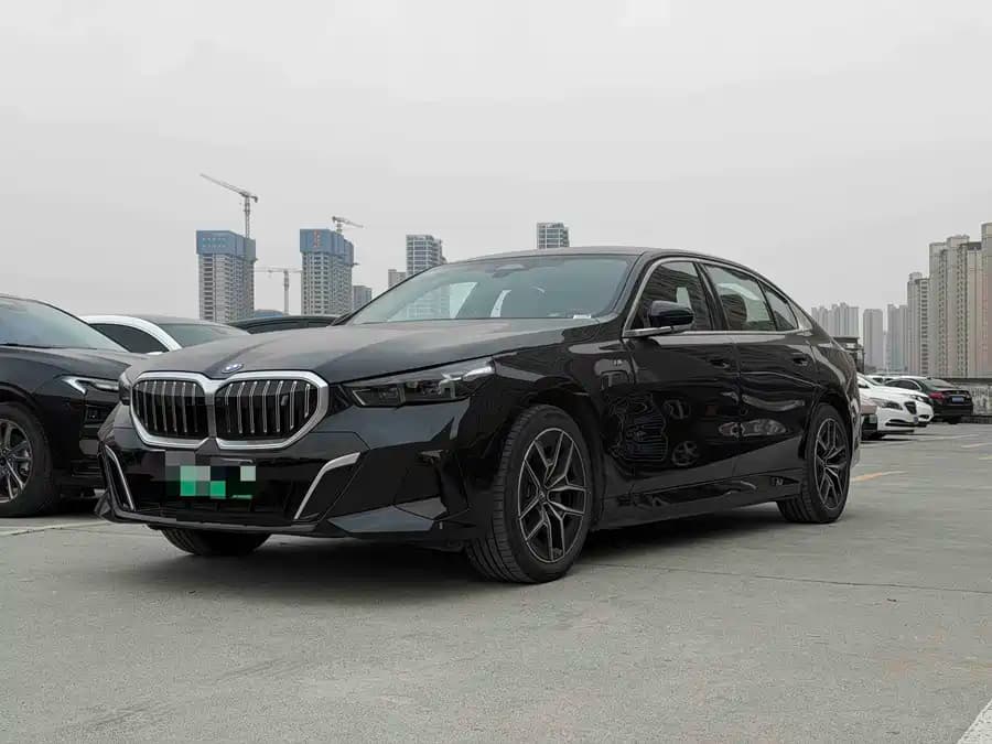 BMW i5 null — купить из Китая в Минск