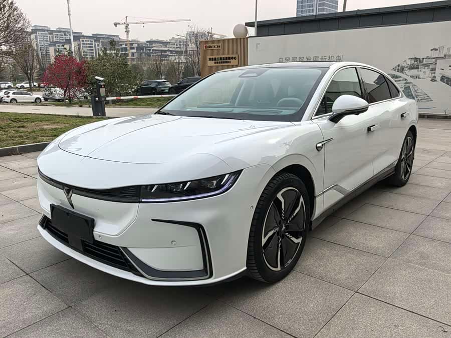 Voyah Chasing Light 2023