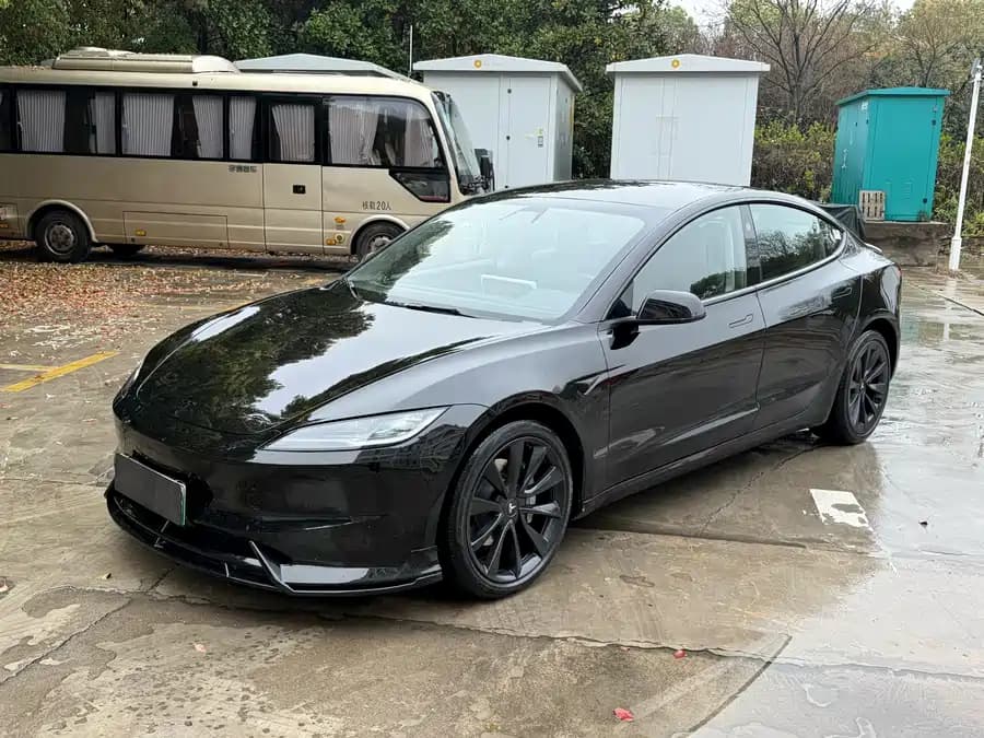 Tesla 3
