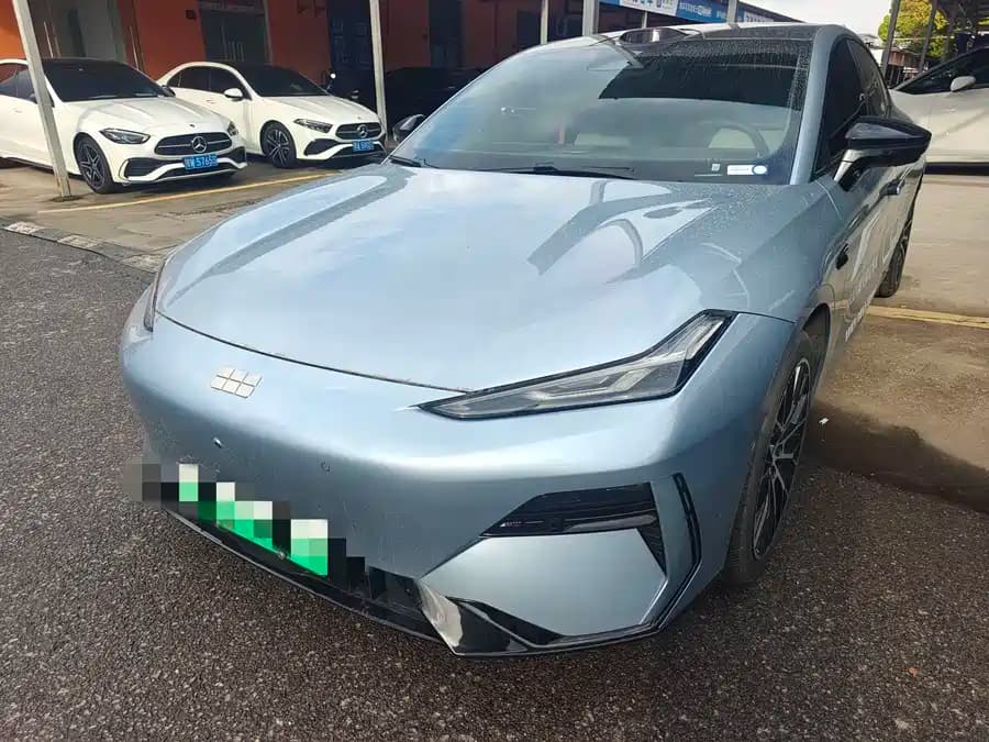 Geely Galaxy E8 2025